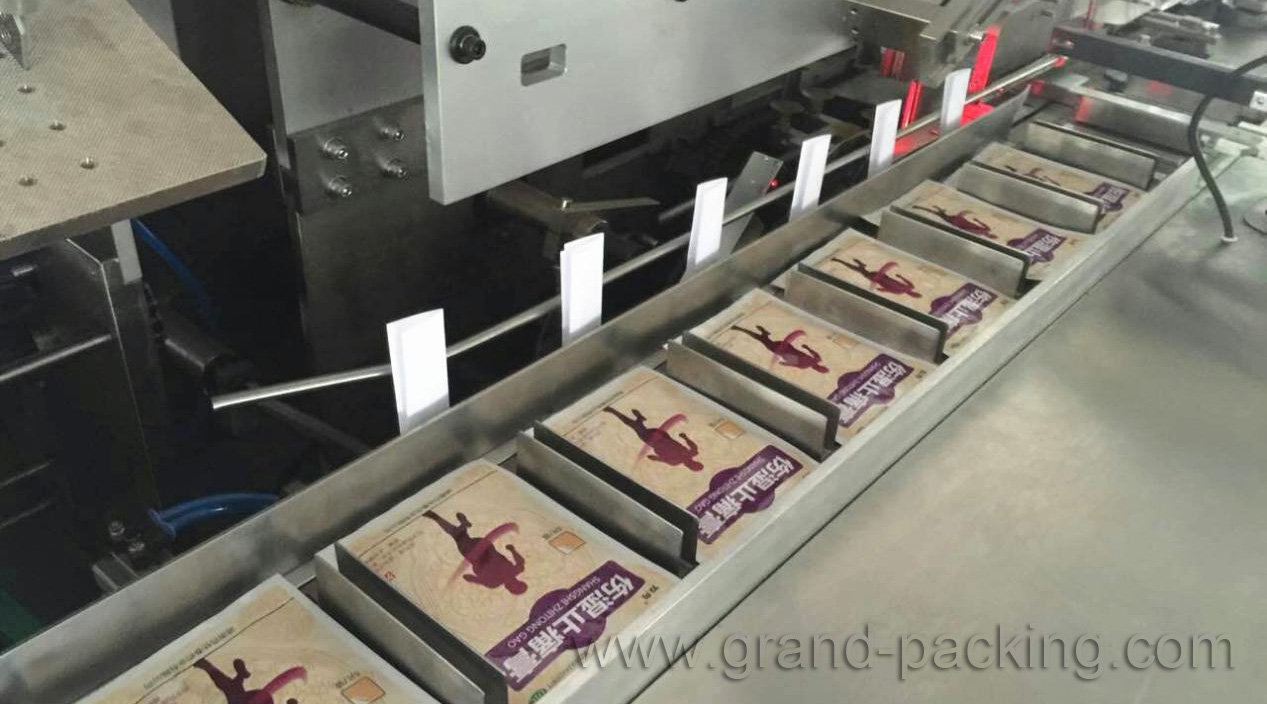 картонная машина Sachets feeding_2