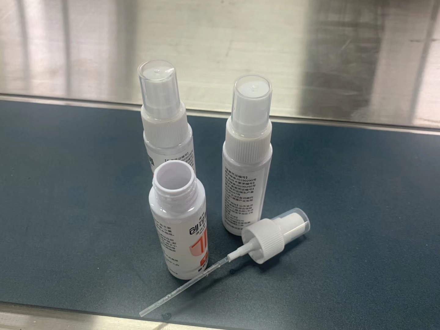 Дезинфицирующая спиртовая начинка и загрязнение машины